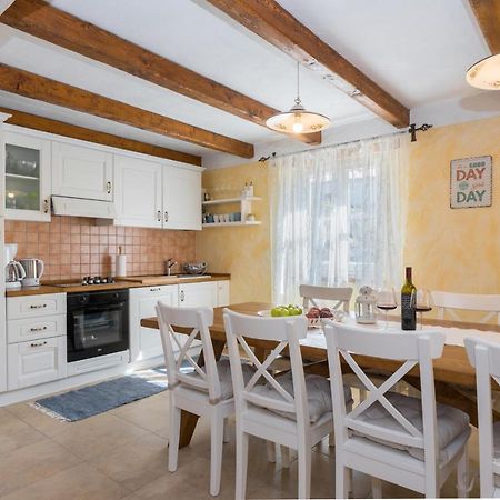 Beautiful Villa Natura With Pool In Labin Exteriér fotografie